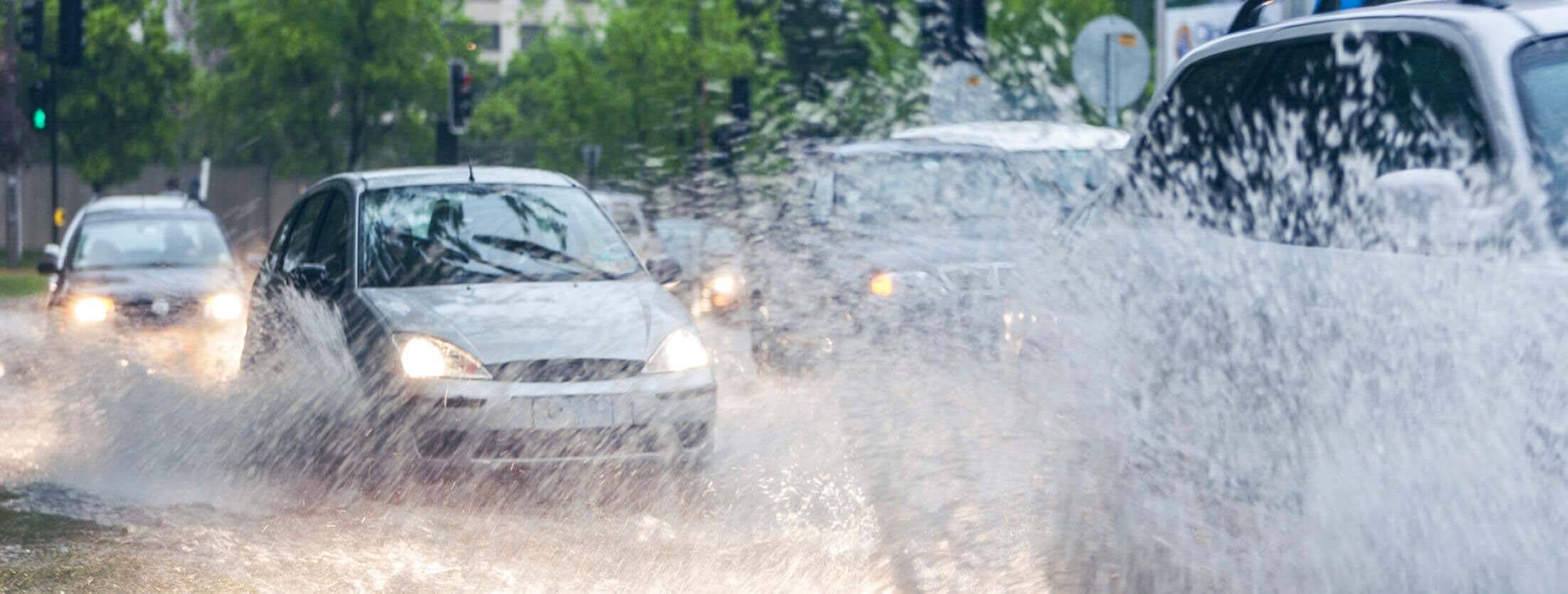 ¿Cómo un seguro de auto te protege ante desastres naturales?